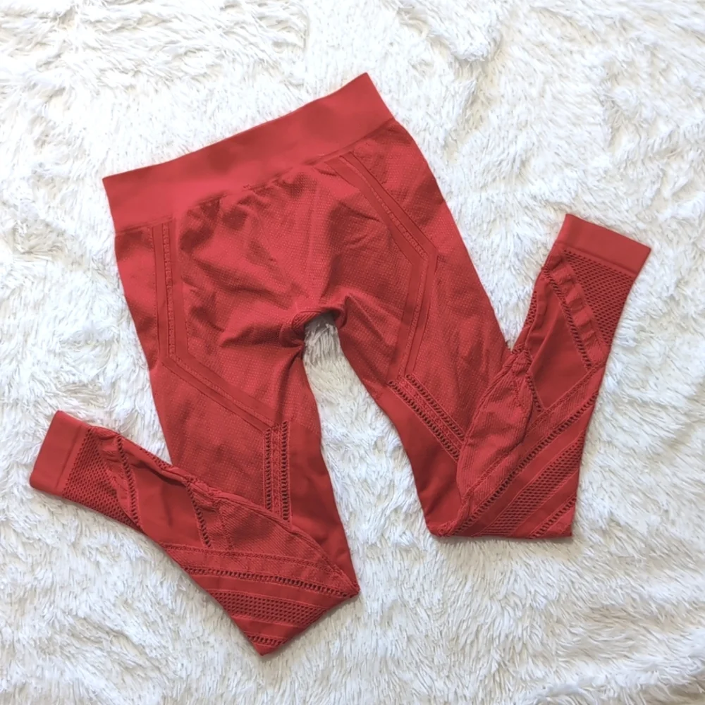Soulcycle x Nux Red Quintessential Cutout Lasercut Active Leggings - Picture 3 of 11